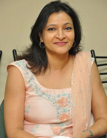 Manjula Ghattamaneni Mahesh Babu Sister