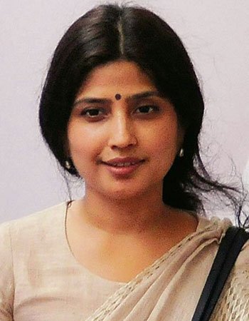 Akhilesh Yadav Wife Pic
