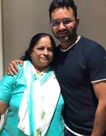 Parthiv Patel Mother Pic