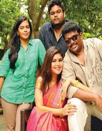 R Parthiban Two Daughters and Son Pic