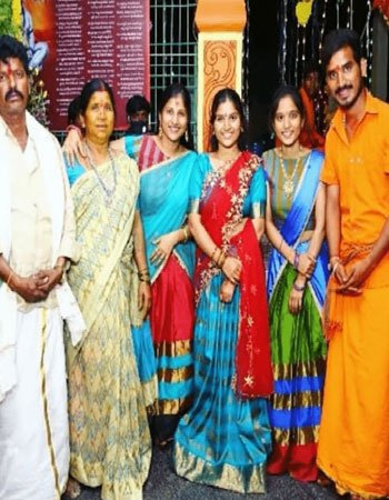 Satyavathi Rathod Family Pics