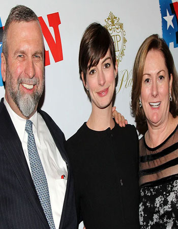 Anne Hathaway Parents Pic