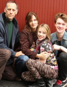 Billie Eilish Age, Net Worth, Boyfriend, Family & Biography