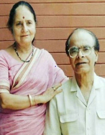 Malini Awasthi Parents Pic