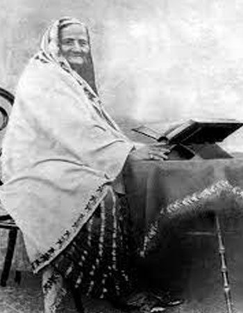 Muhammad Allama Iqbal Mother Pic