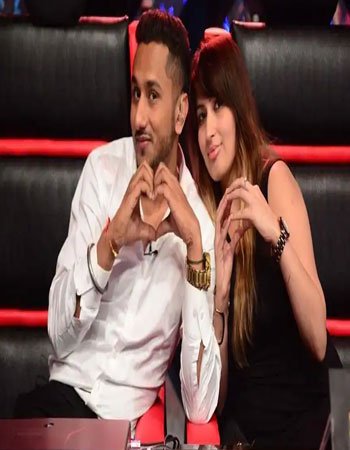 Yo Yo Honey Singh Wife Pic