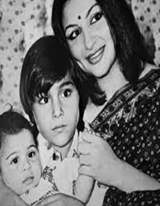 Saif Ali Khan Height, Age, Wife, Children, Biography & More