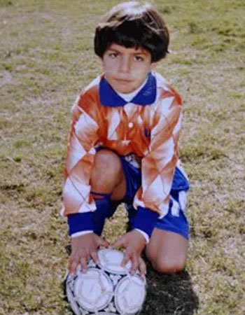 Luis Suárez Childhood Pics