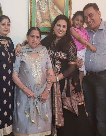 Neelu Kohli Family Pics