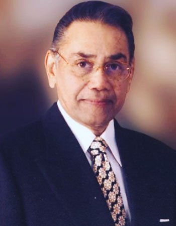 Shishir Kothari Neelam Kothari Father