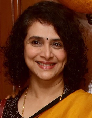 Supriya Pilgaonkar Shriya Pilgaonkar Mother