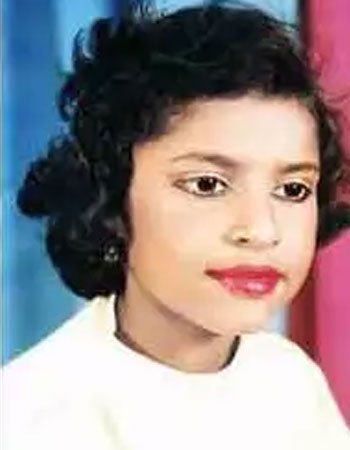 Gizele Thakral Childhood Pic