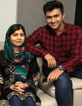 Malala Yousafzai Brother Pic