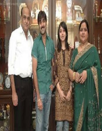 Tarun Kumar Family Pic