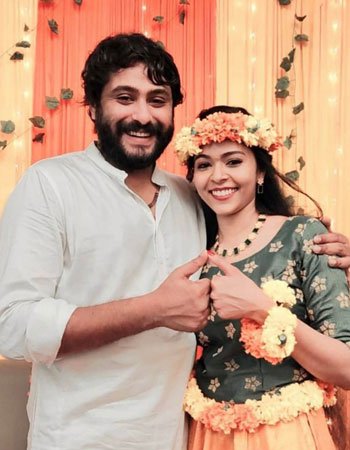 Antony Varghese with his wife Anisha Poulose