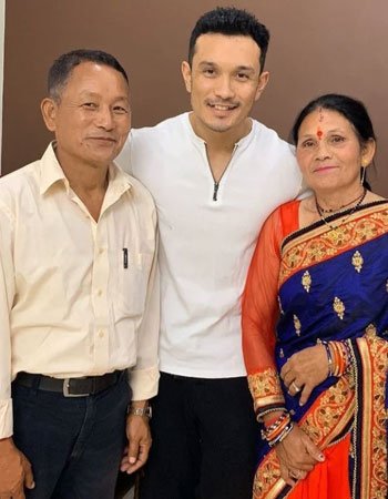 Jeet Selal with his Parents