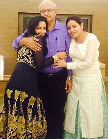 Madirakshi Mundle with her Parents