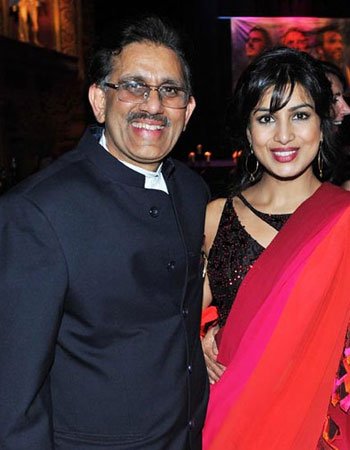 Pallavi Sharda with her Father Nalin Kant Sharda