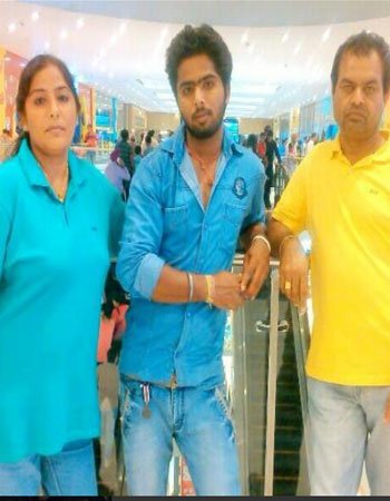Roshni Sahota Parents and Brother