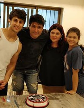 Salil Ankola with his Wife and Children