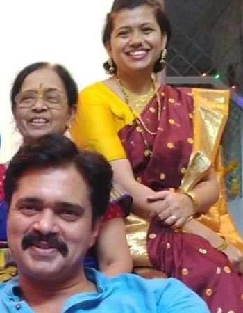 Vipul Deshpande with his Wife