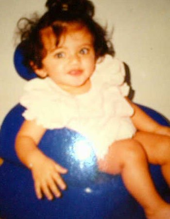 Sneha Ullal Childhood Picture