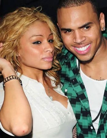 Chris Brown with his Girlfriend Simply jessChris Brown with his Girlfriend Simply jess