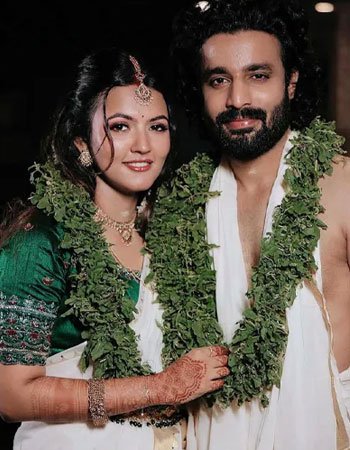 Deepak Parambol with his wife Aparna Das