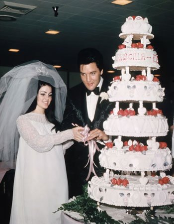 Elvis Presley with his wife Priscilla Presley (Divorce)