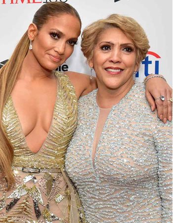 Jennifer Lopez with her Mother