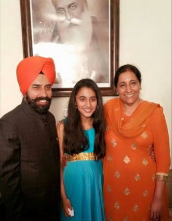 Parampal Kaur Sidhu Husband and Daughter