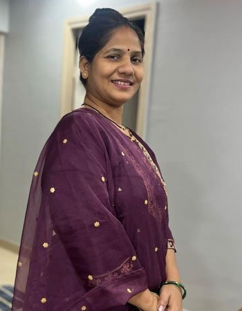 Pratiksha Mungekar Mother Geeta Mungekar