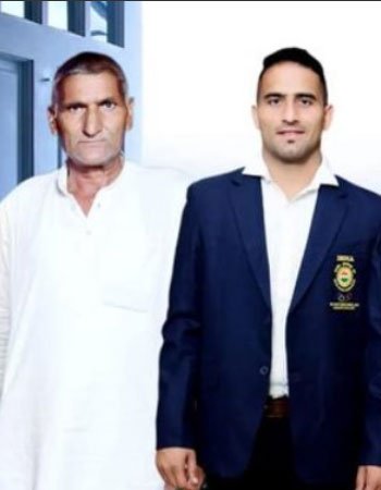 Sandeep Narwal with his Father Dilbag Narwal