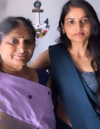 Shalini Kondepudi with her Mother
