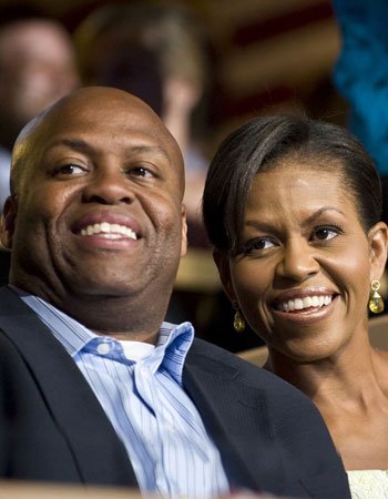 michelle obama with her Brother Craig Robinson