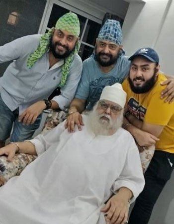 Balvinder Singh Suri with his Father and Son