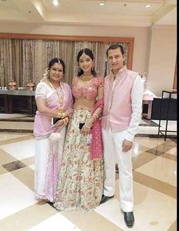 Digangana Suryavanshi with her Parents