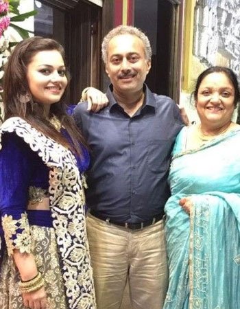 Nehalaxmi with her Parents