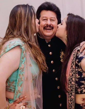 Pankaj Udhas with his Daughters