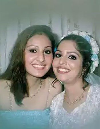 Pooja Chopra with her Sister Shubhra