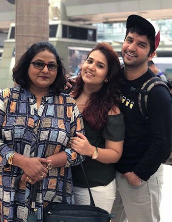 Puru Chibber with his Mother and Sister