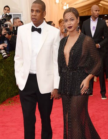 Jay Z with his wife Beyoncé Knowles