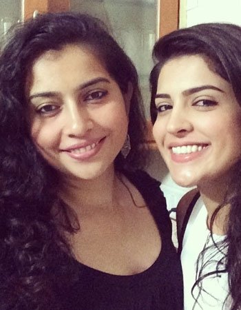 Deeksha Seth with her Sister
