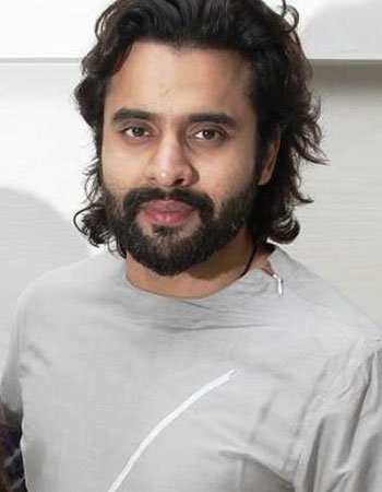 Deepshikha Deshmukh Brother Jackky Bhagnani