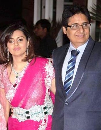 Deepshikha Deshmukh with her Father Vashu Bhagnani