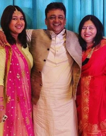 Pawni with her Parents