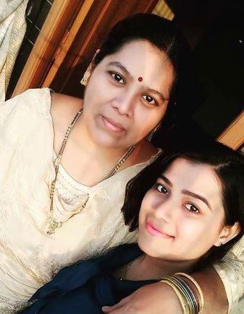 Sheetal with her Mother Hema Malini